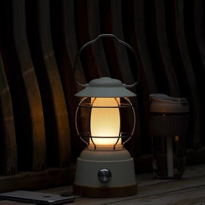 Klassesch LED portable Camping Laterne nofëllbar Lampe