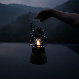 Bærbar oppladbar Harmony LED-lanterne i klassisk stil for hjemmebruk